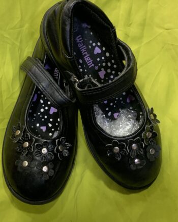 Children’s black dress shoes - Size 11