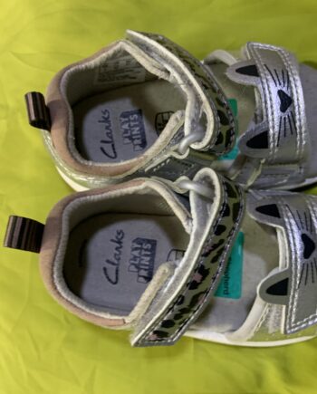 Clarks kids’ sandals - Size 21