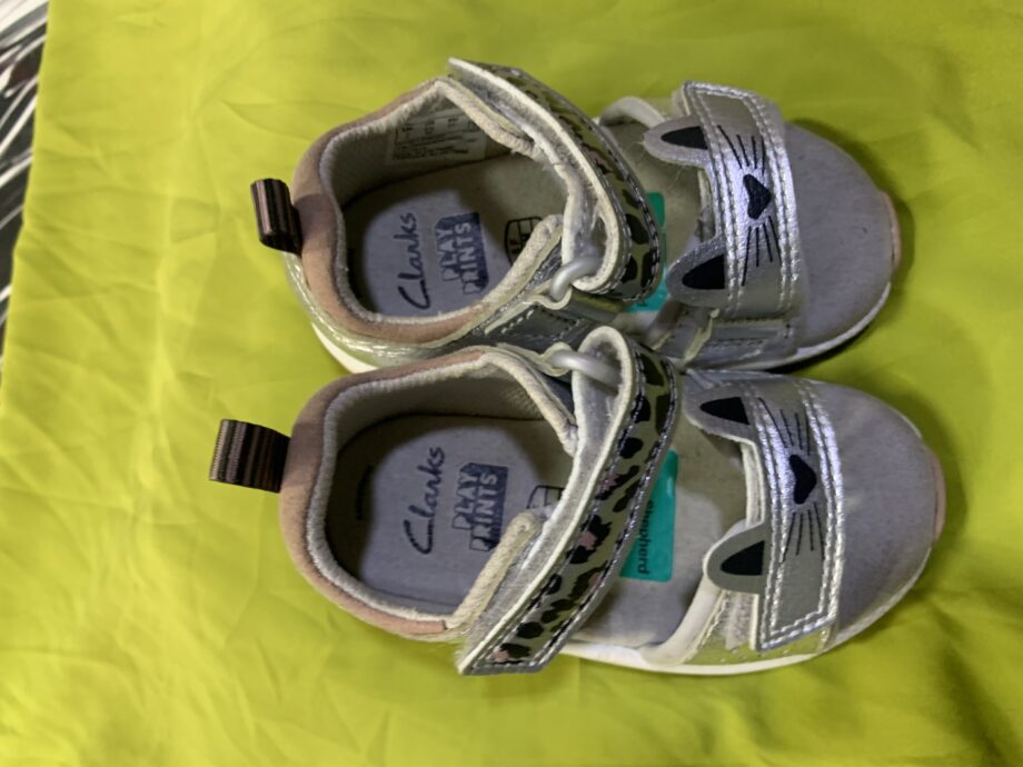 Clarks kids’ sandals - Size 21
