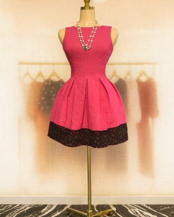 Sleeveless pink mini dress - Size 12