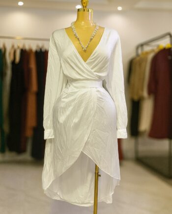 Long-sleeve white wrap dress - Size 18/20